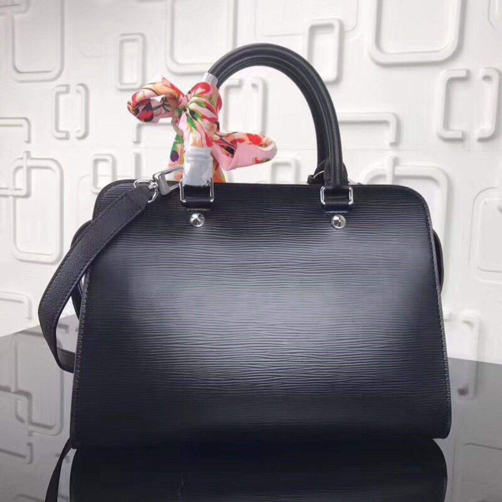 LV VANEAU MM M51239