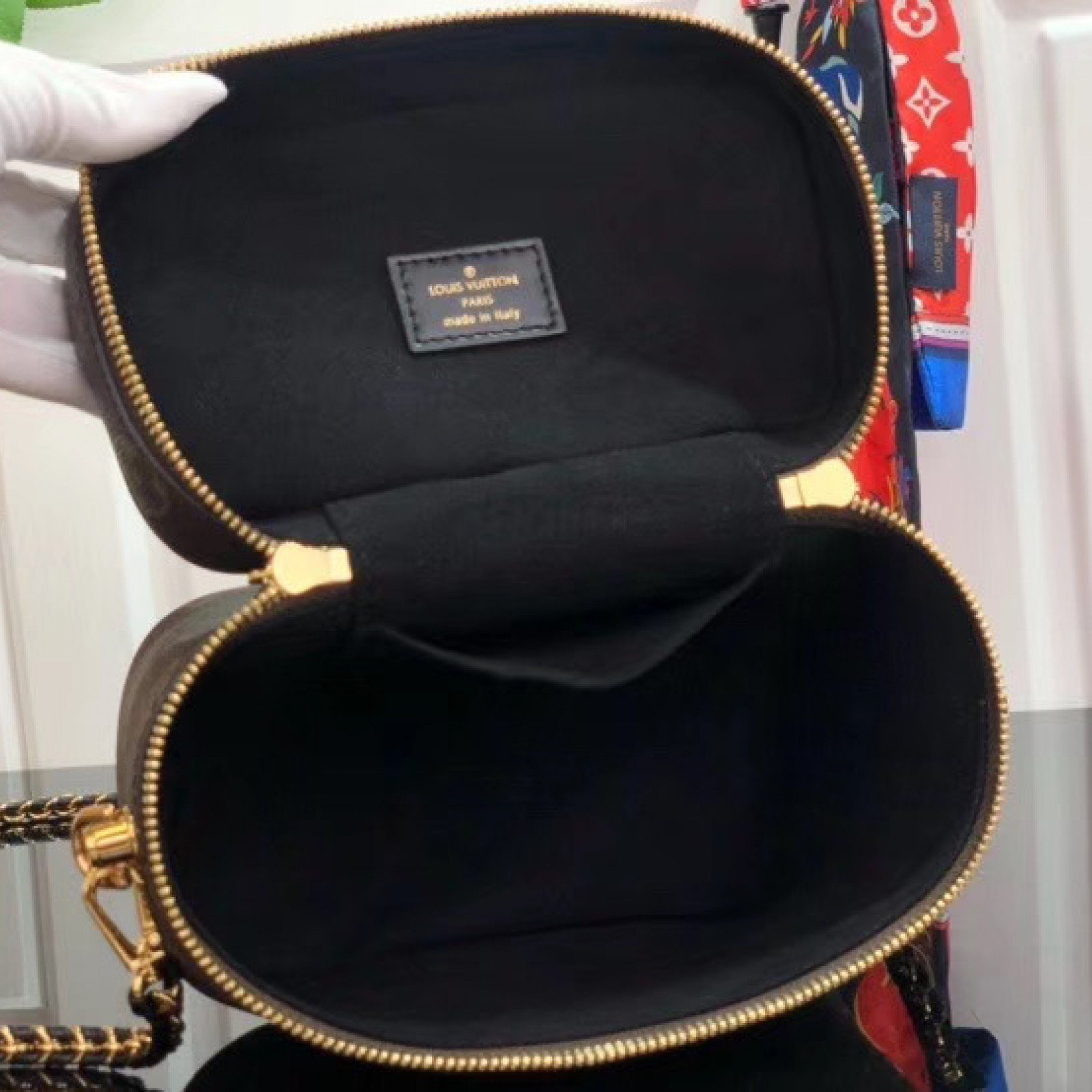 LV VANITY PM M45165