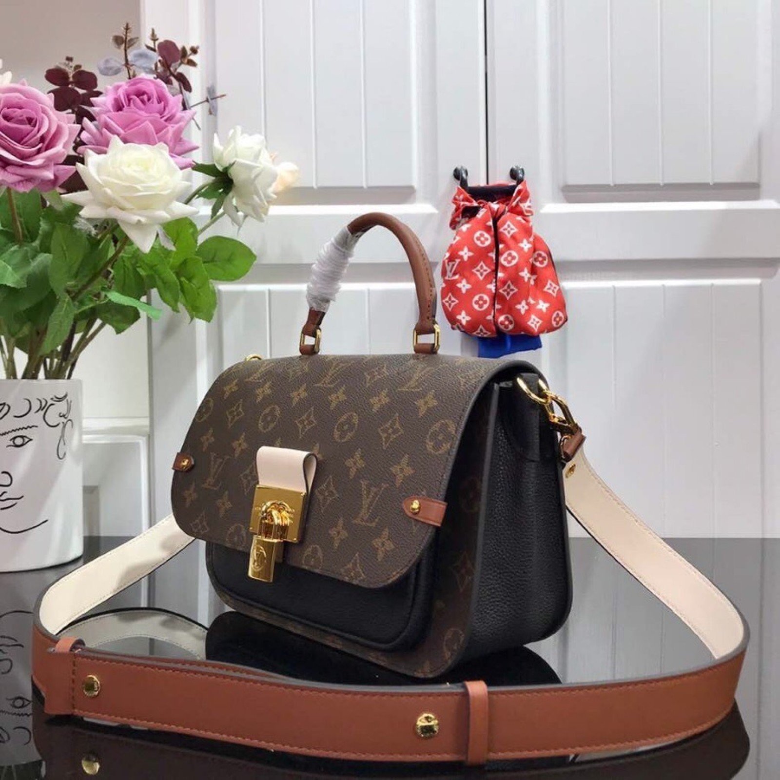LV VAUGIRARD BAG M44354