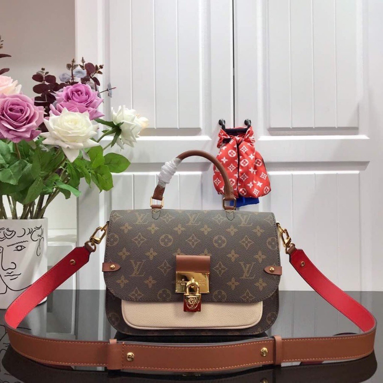 LV VAUGIRARD BAG M44354