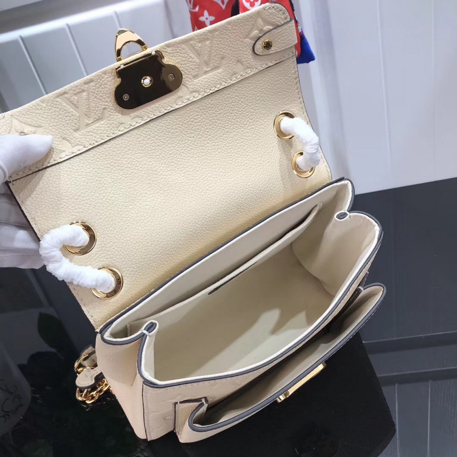 LV VAVIN BB M44553