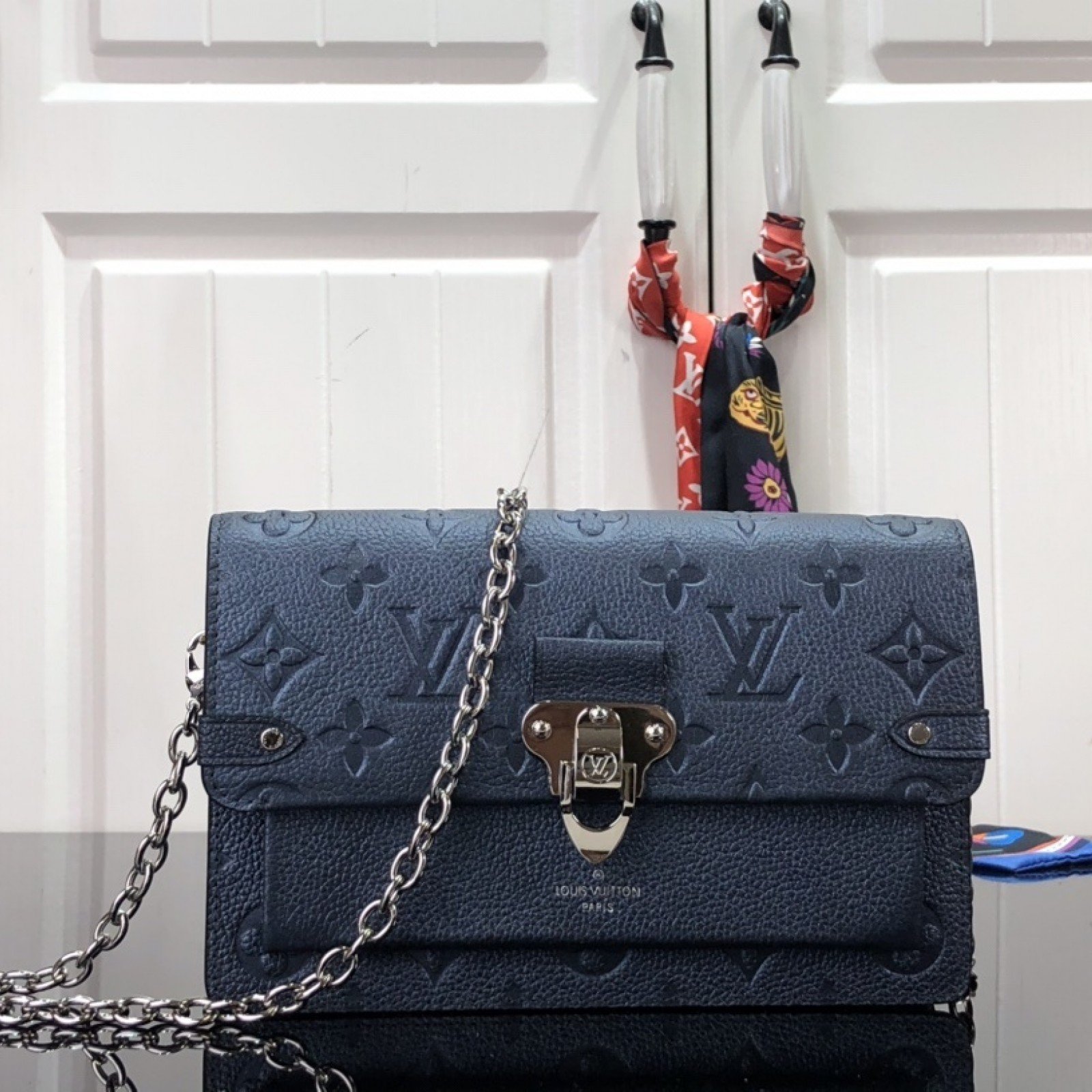LV VAVIN M59077