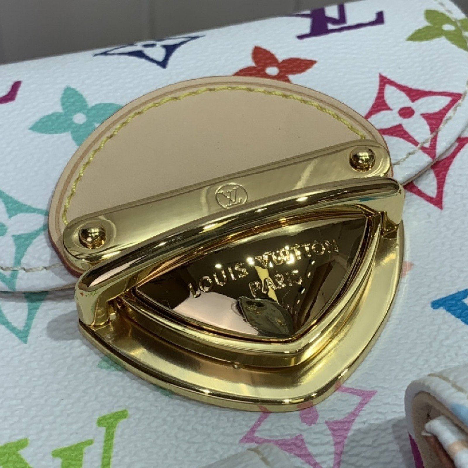 LV VENICE  M13081