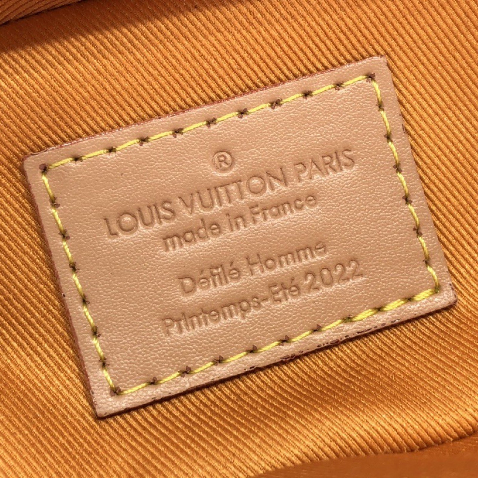 LV VERTICAL BOX TRUNK M59666