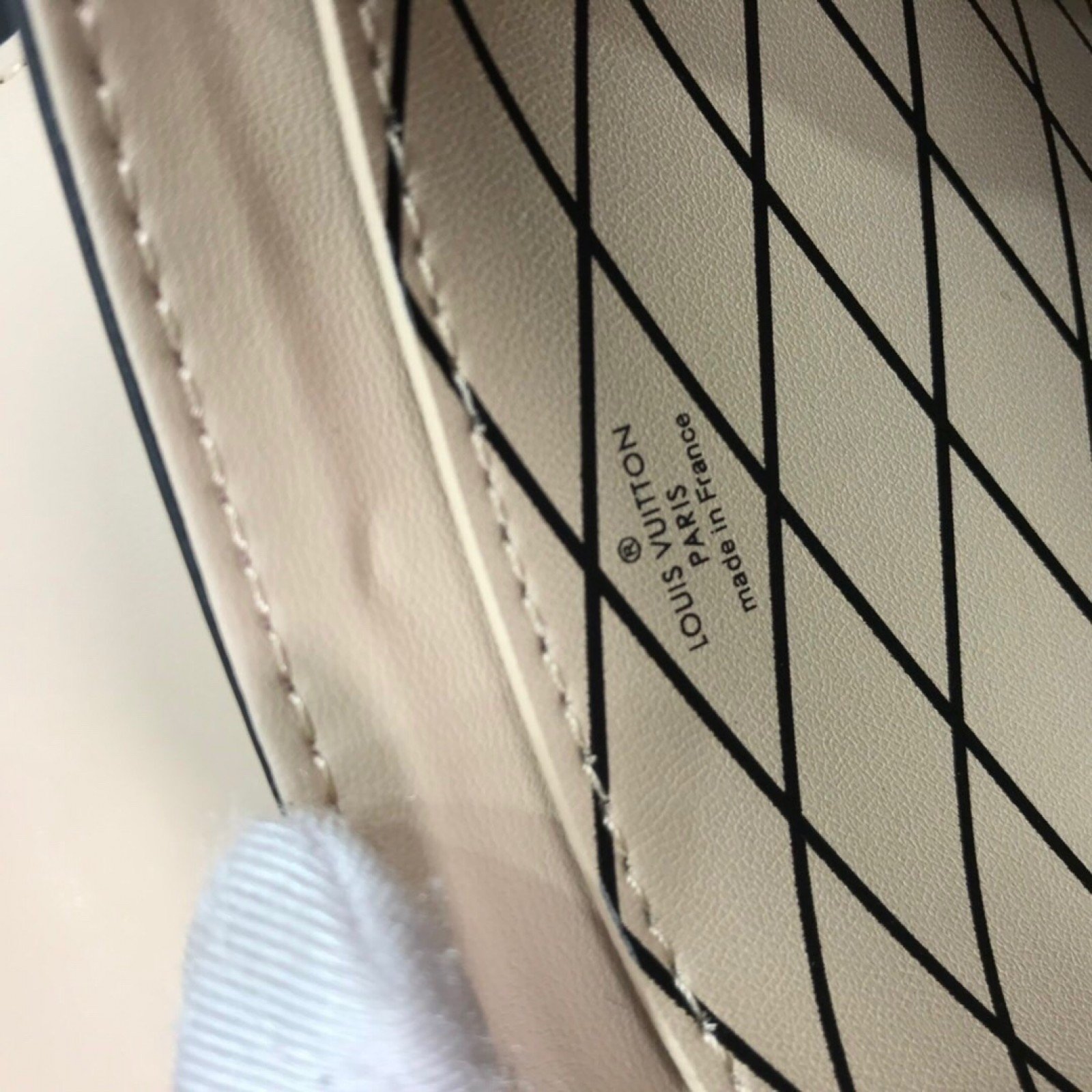 LV VERTICAL TRUNK POCHETTE M67872
