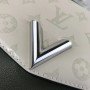 LV VERY MESSENGER BAG M51682