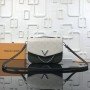 LV VERY MESSENGER BAG M51682
