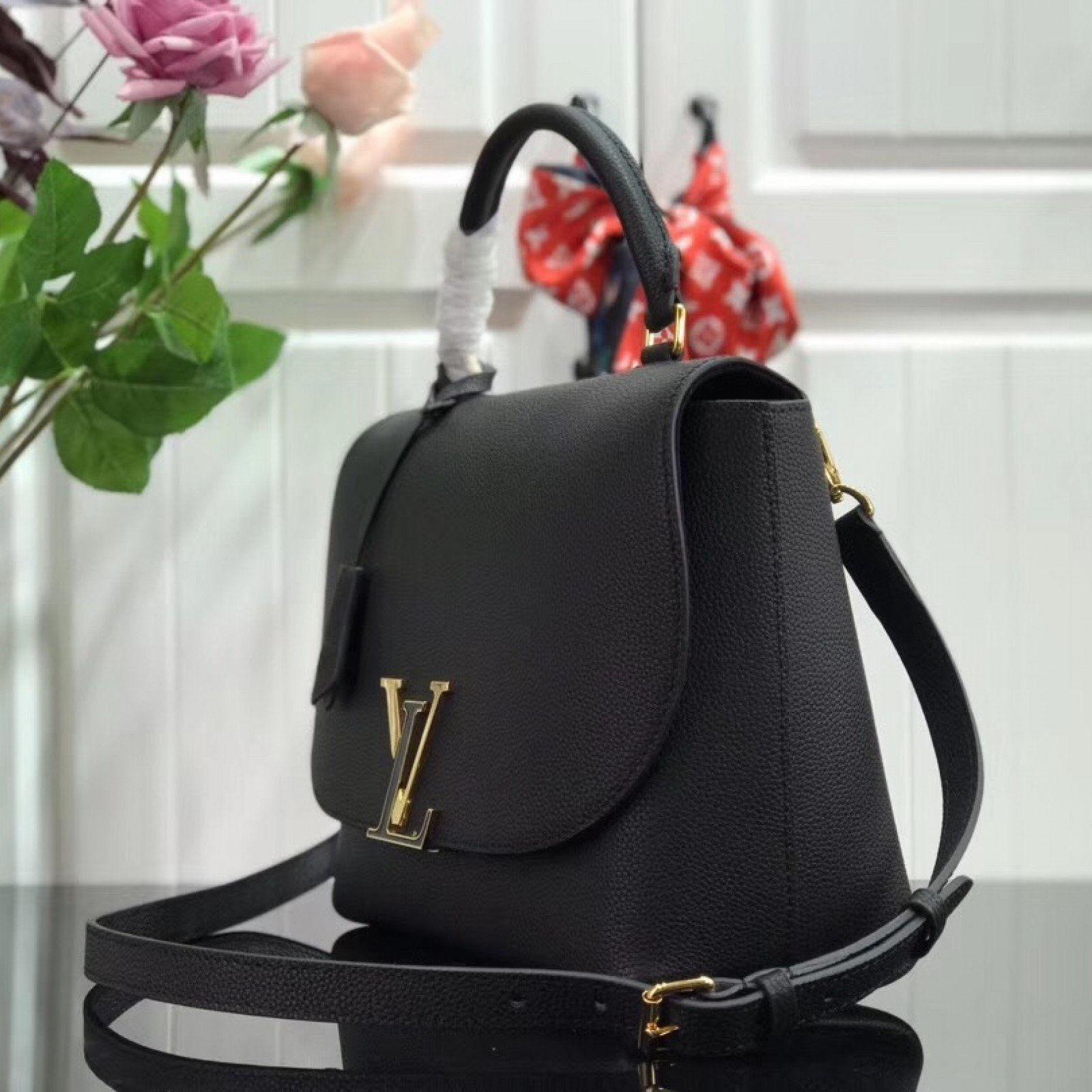 LV VOLTA M53771