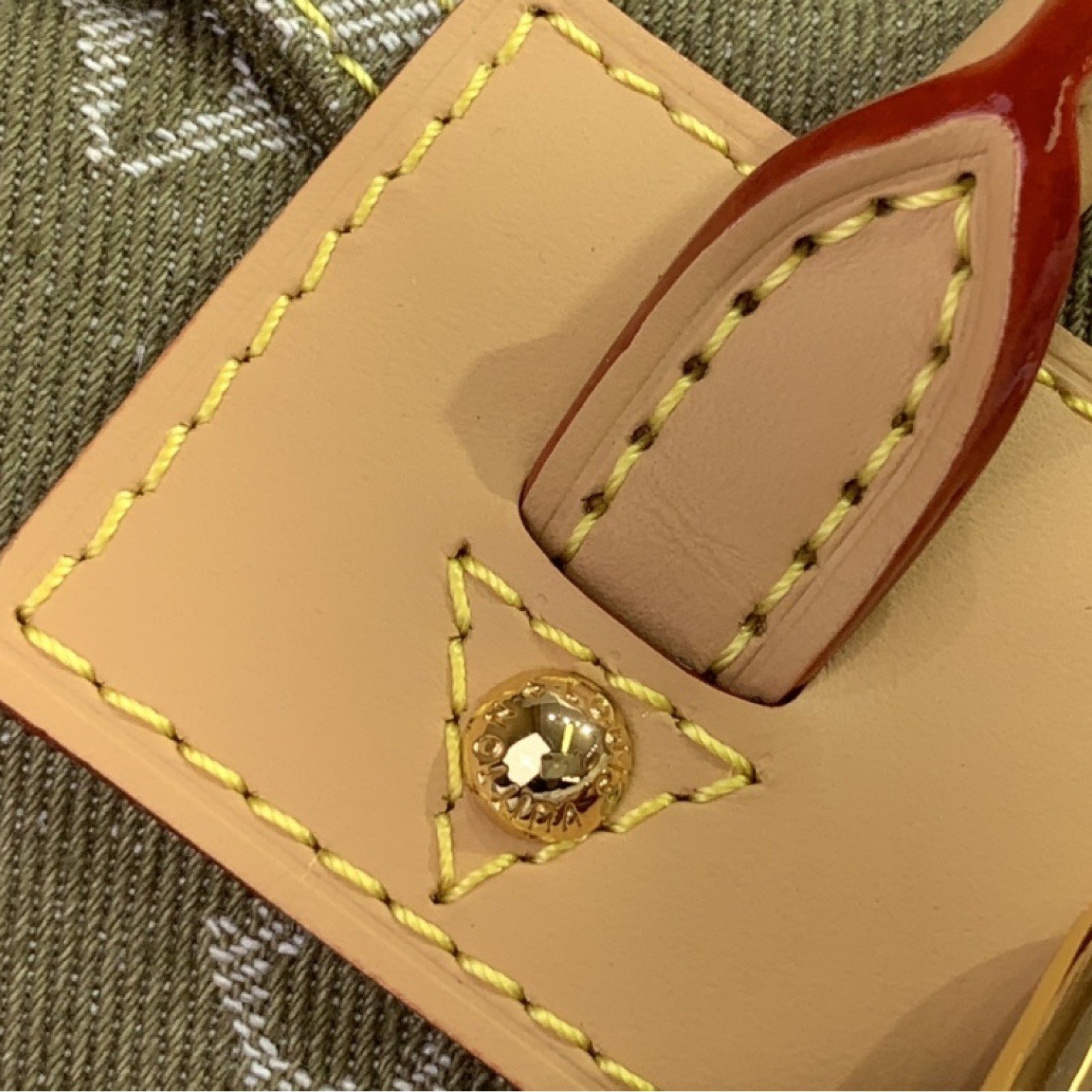 LV Vintage M44460