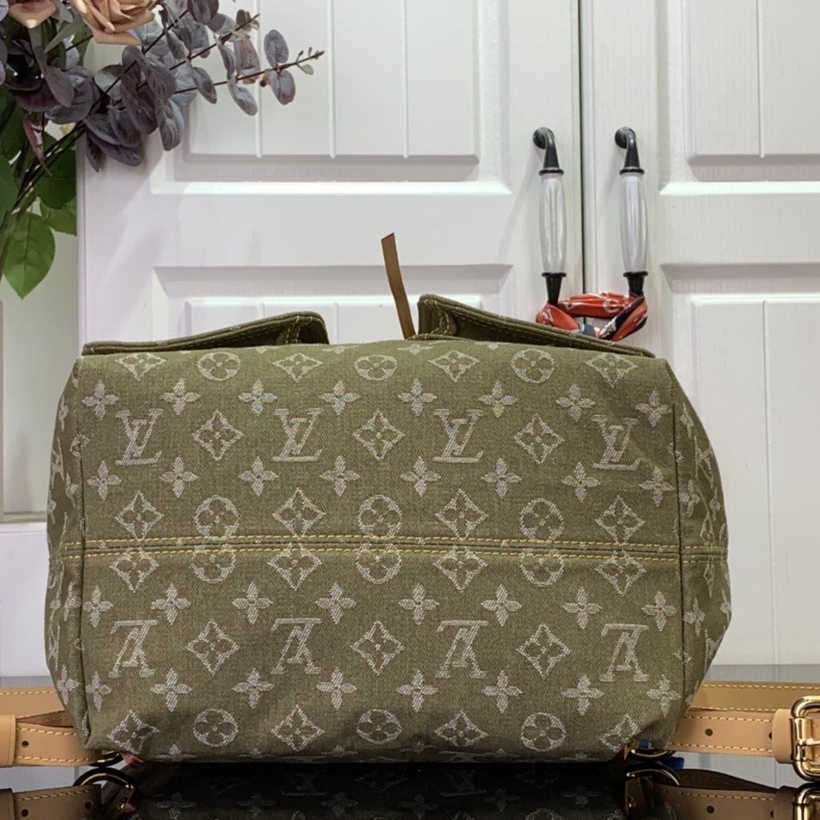 LV Vintage M44460