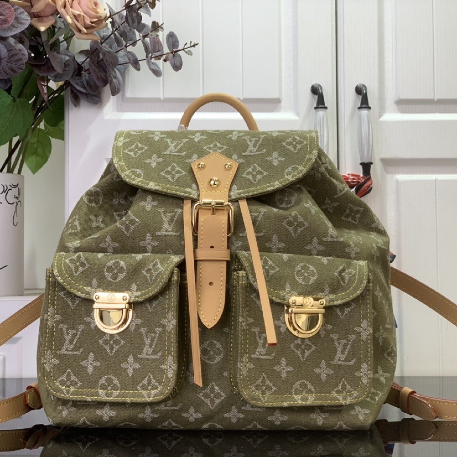 LV Vintage M44460