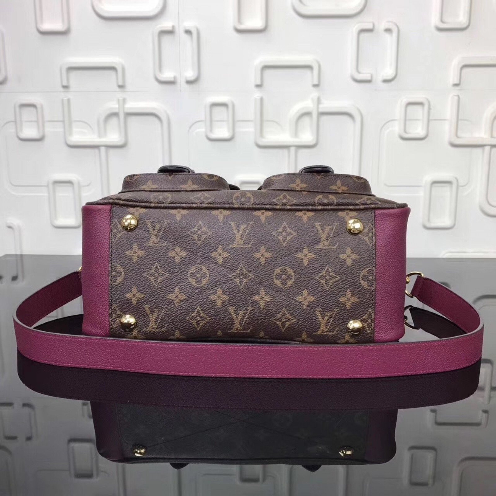 LV WOODSTOCK handbag M43482