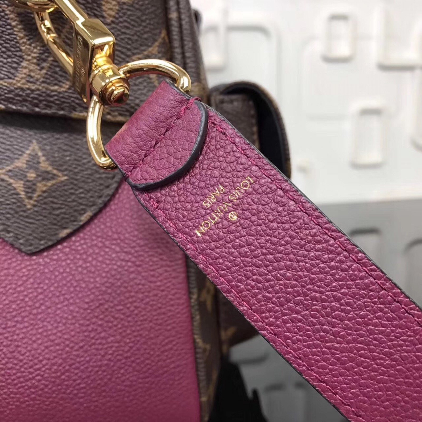 LV WOODSTOCK handbag M43482