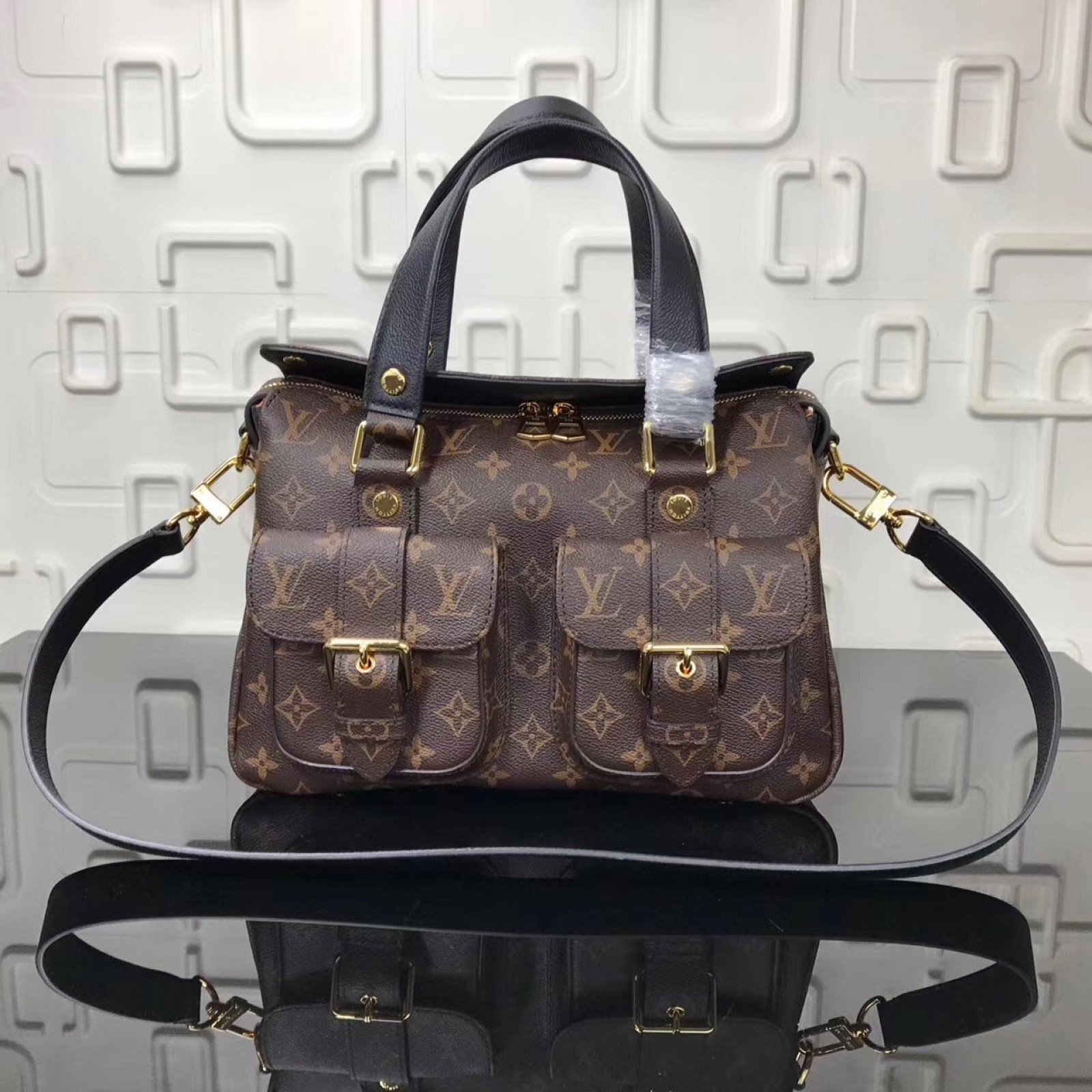 LV WOODSTOCK handbag M43482