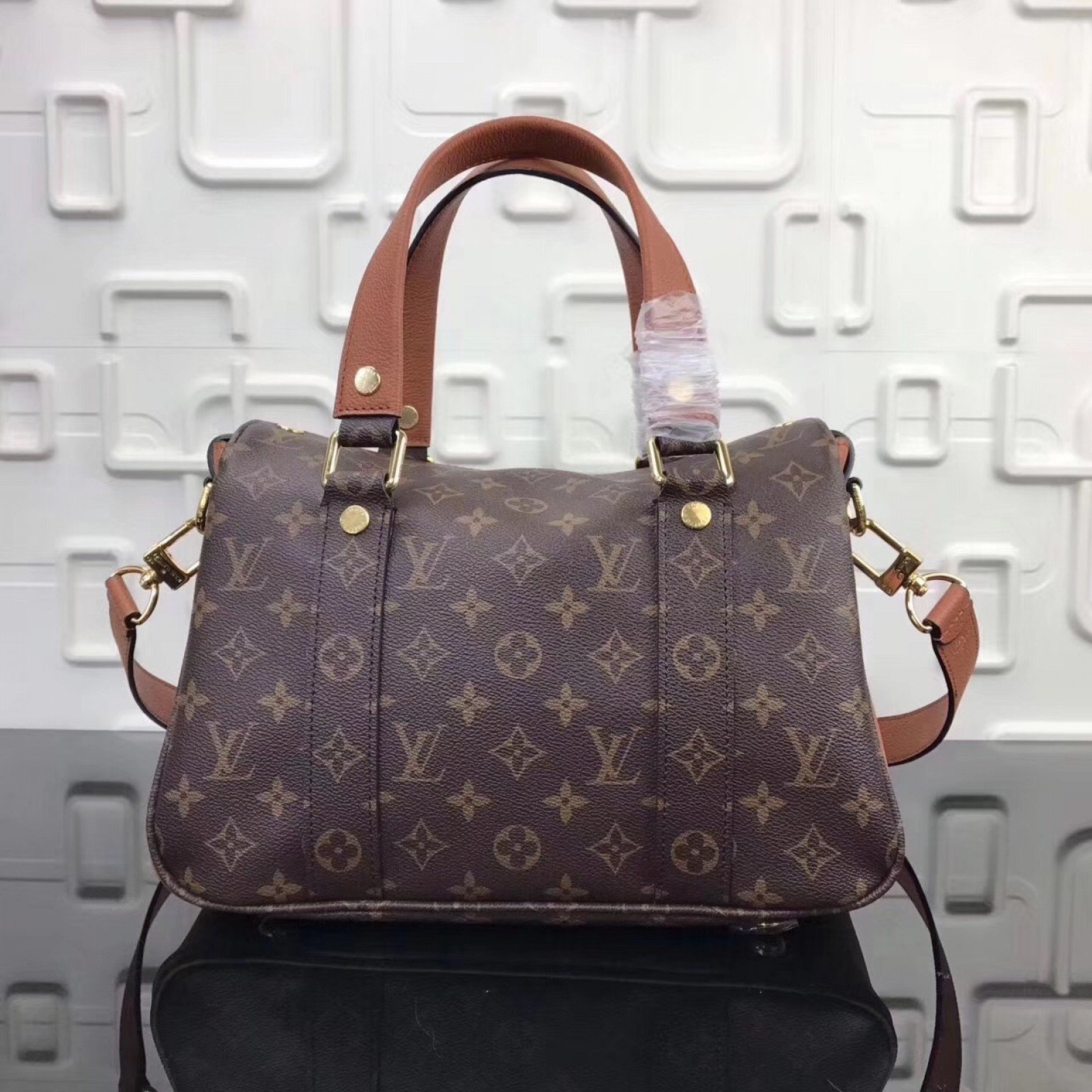 LV WOODSTOCK handbag M43482