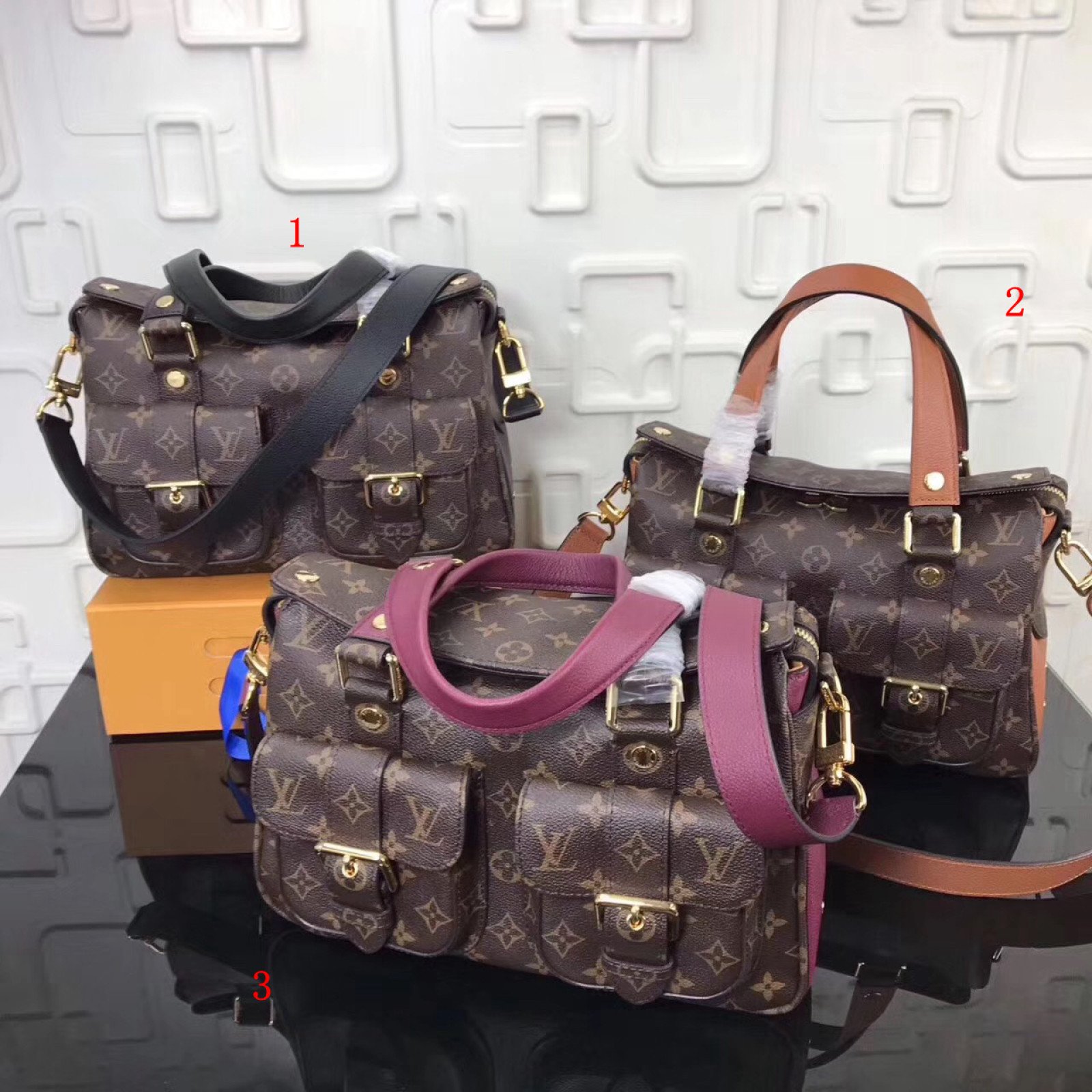 LV WOODSTOCK handbag M43482