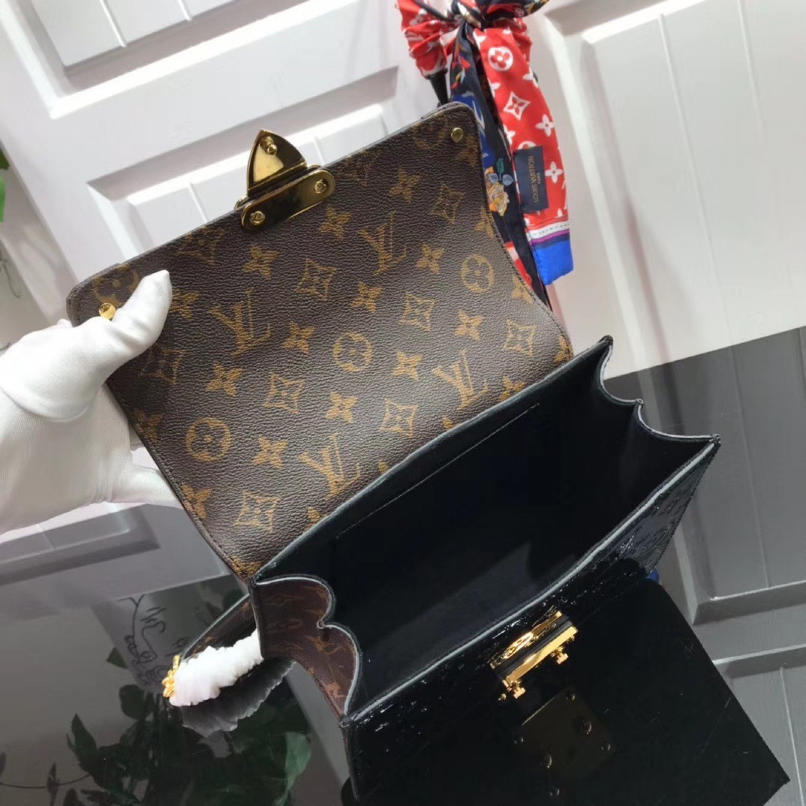 LV WYNWOOD BAG M90442KH