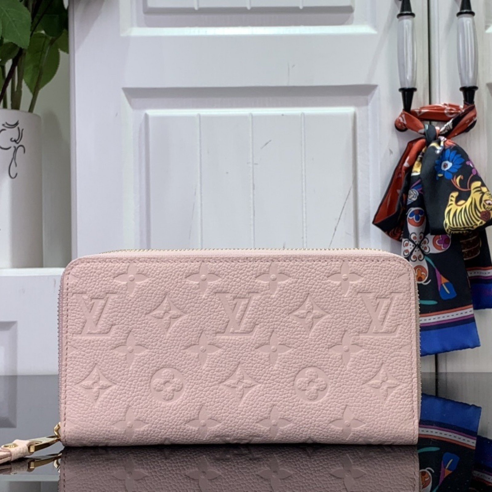 LV Wallet M60017A