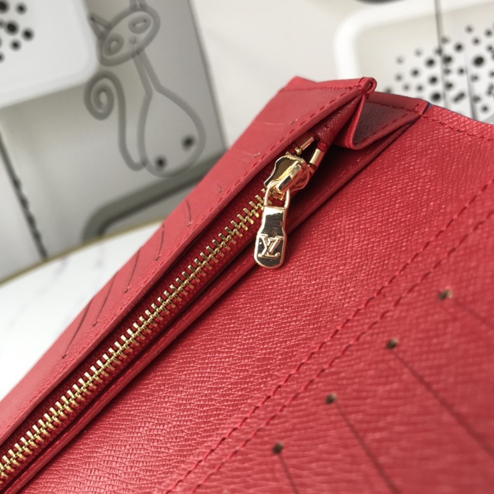 LV Wallet M80107