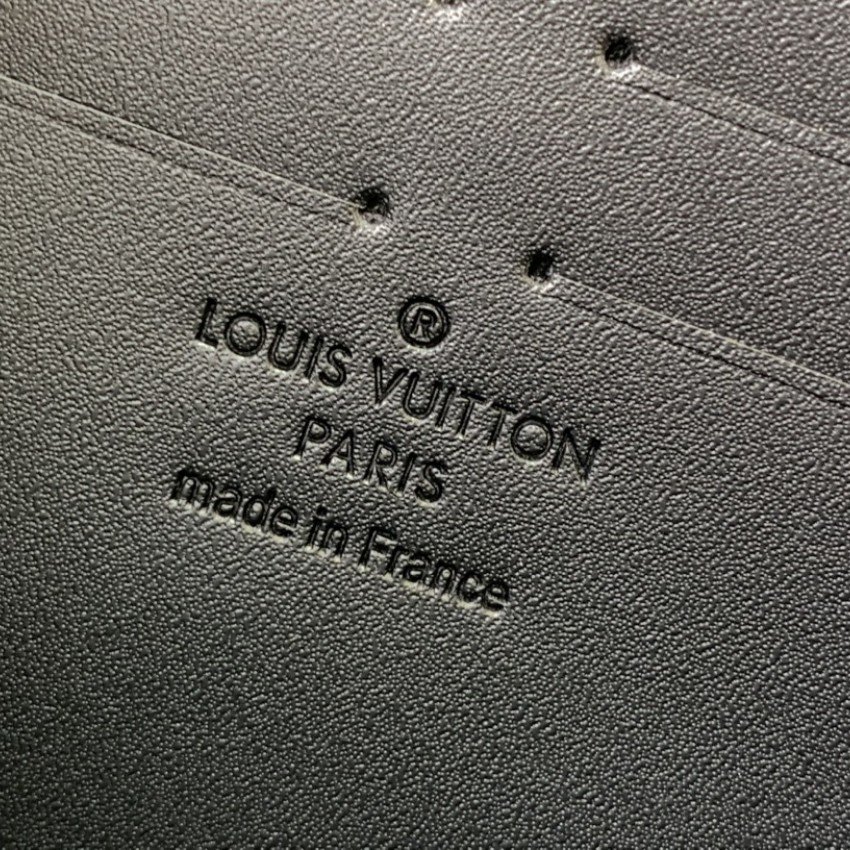 LV Wallet M80334