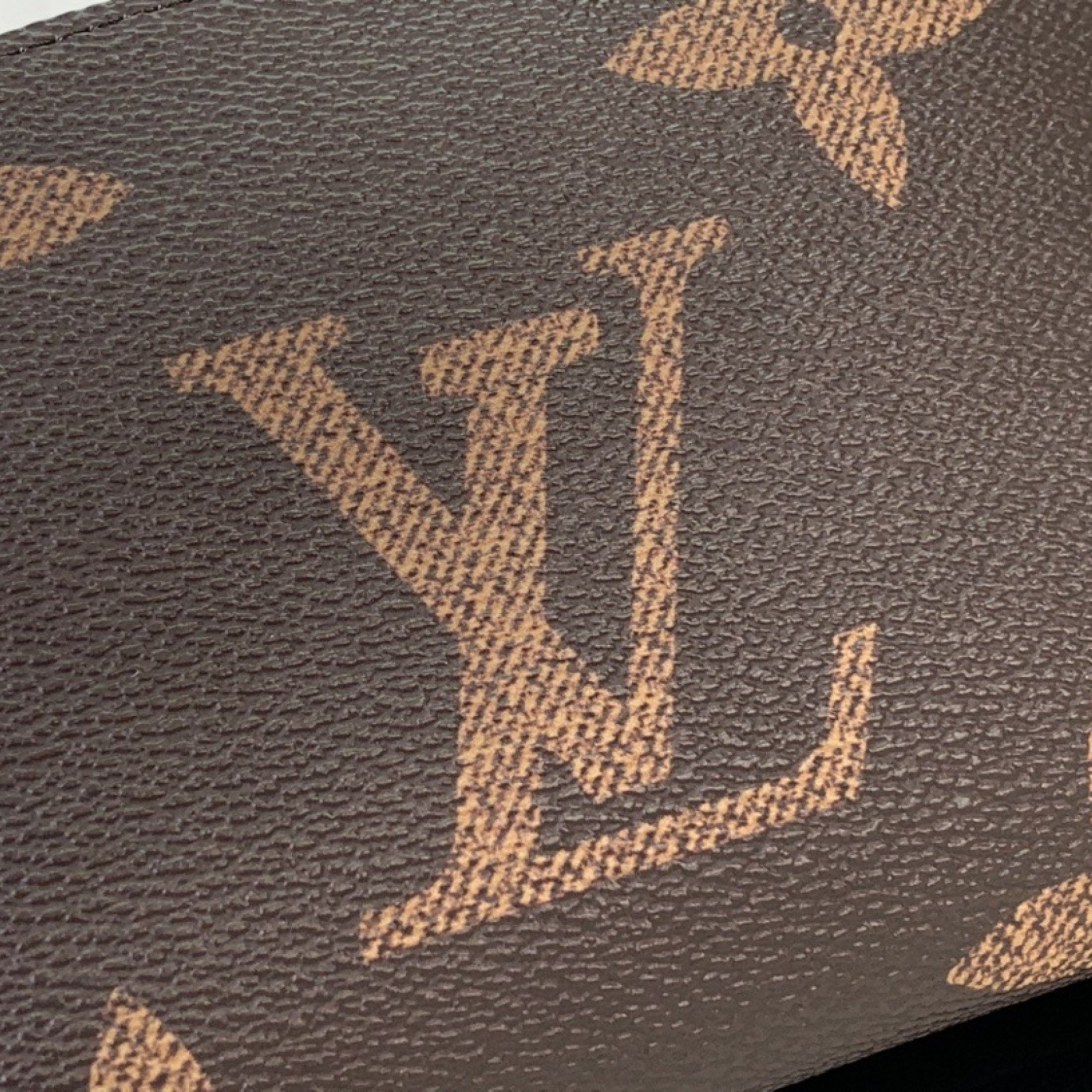 LV Wallet m11249