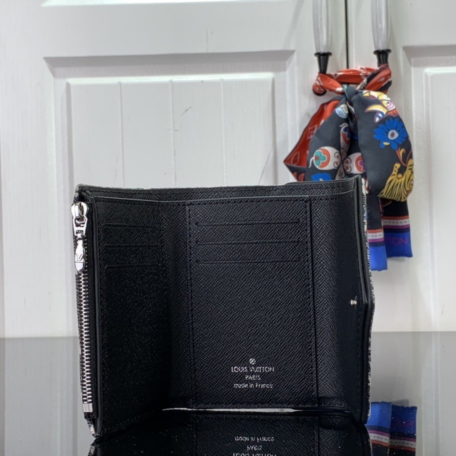 LV Wallet m81859