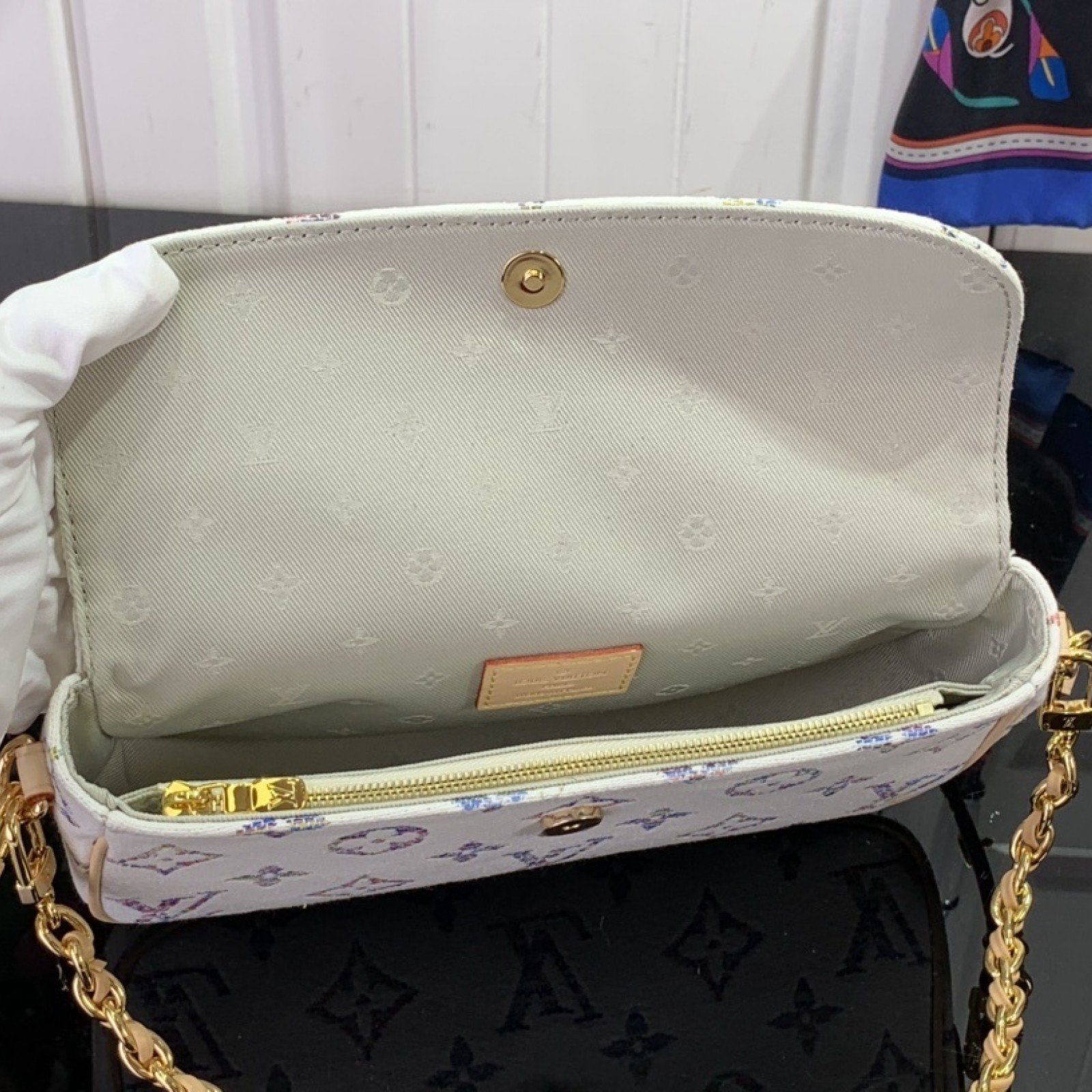 LV Wallet on Chain Ivy M83499