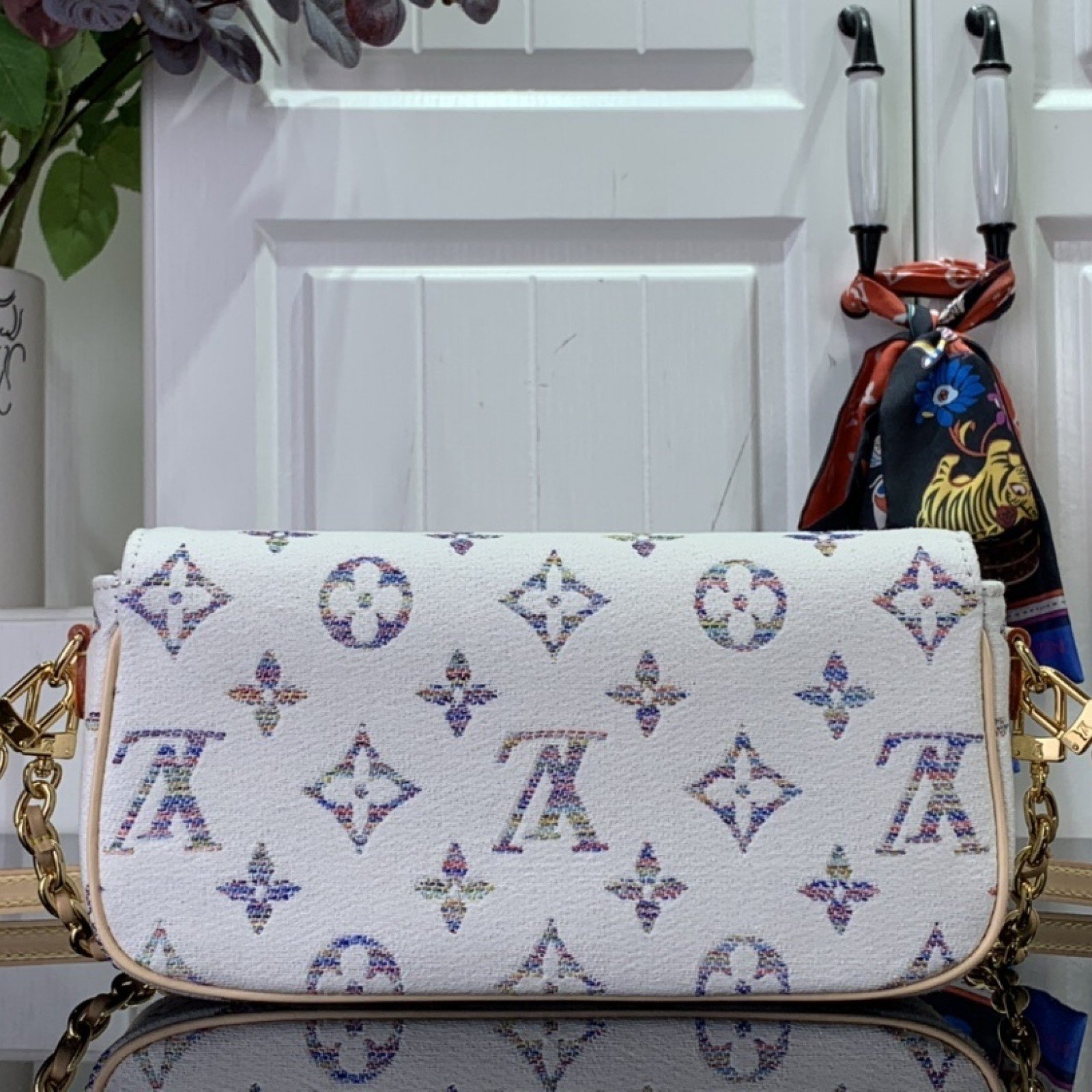LV Wallet on Chain Ivy M83499