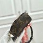 LV Wrist Bag M69001