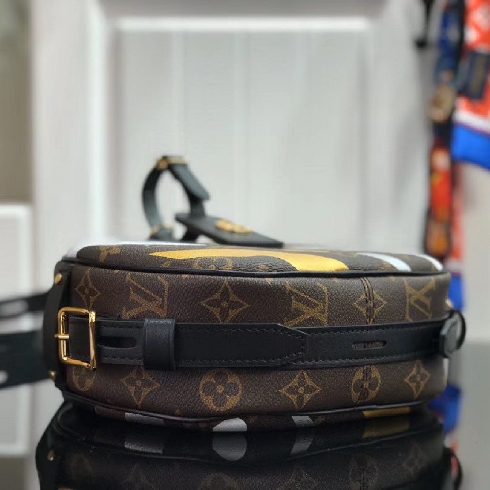 LV XLOL BOITE CHAPEAU SOUPLE M45095