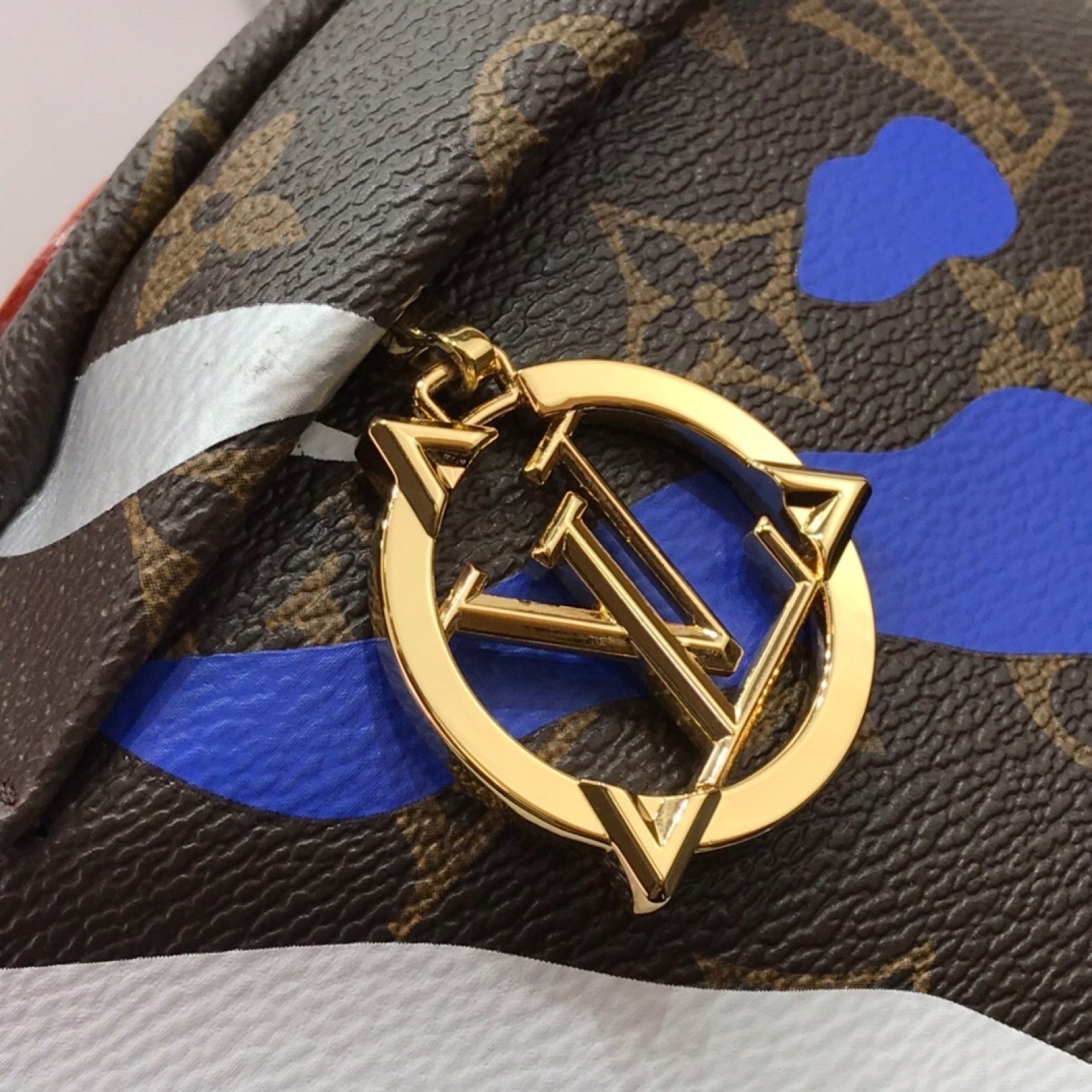 LV XLOL BUMBAG M45106
