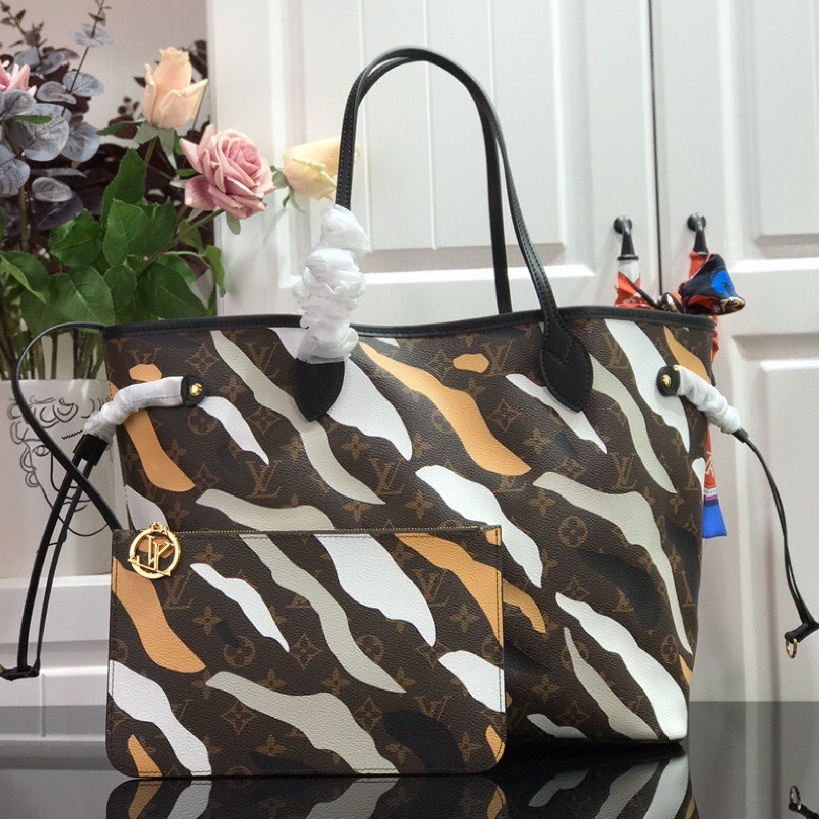 LV XLOL NEVERFULL MM M45201