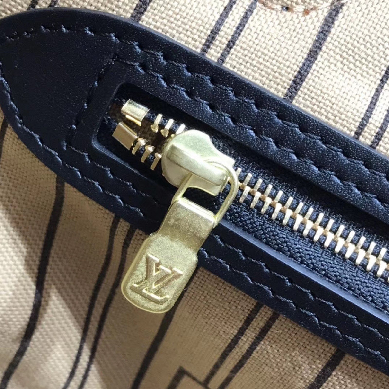 LV XLOL NEVERFULL MM M45201