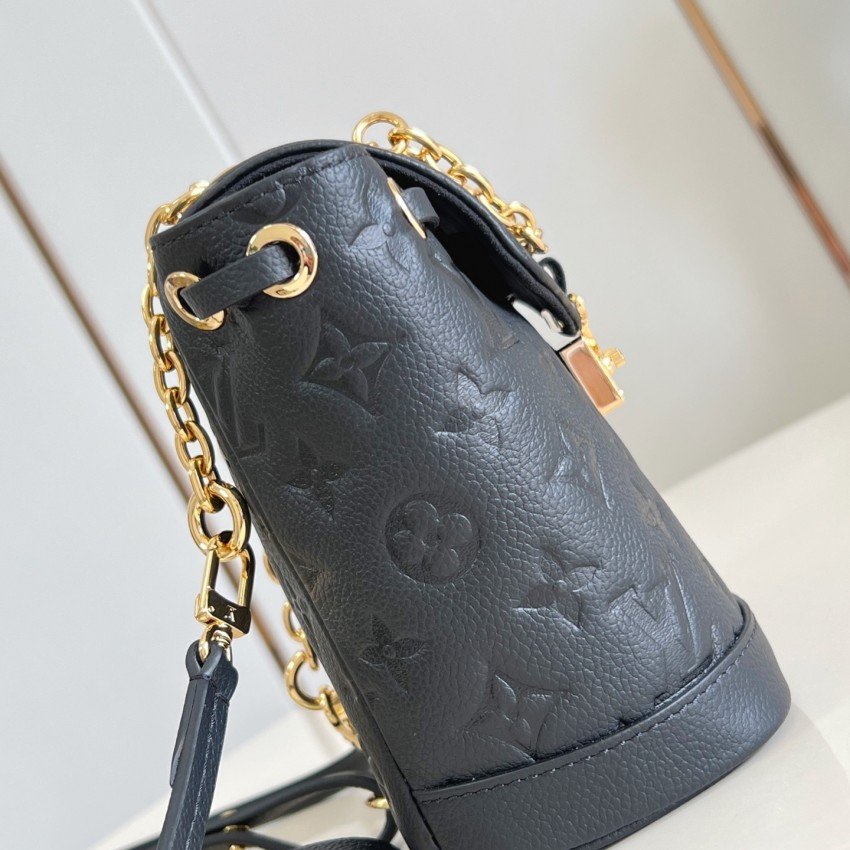 LV bag 179968 $231 USD