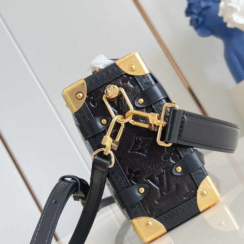 LV bag 179972 $261.25 USD