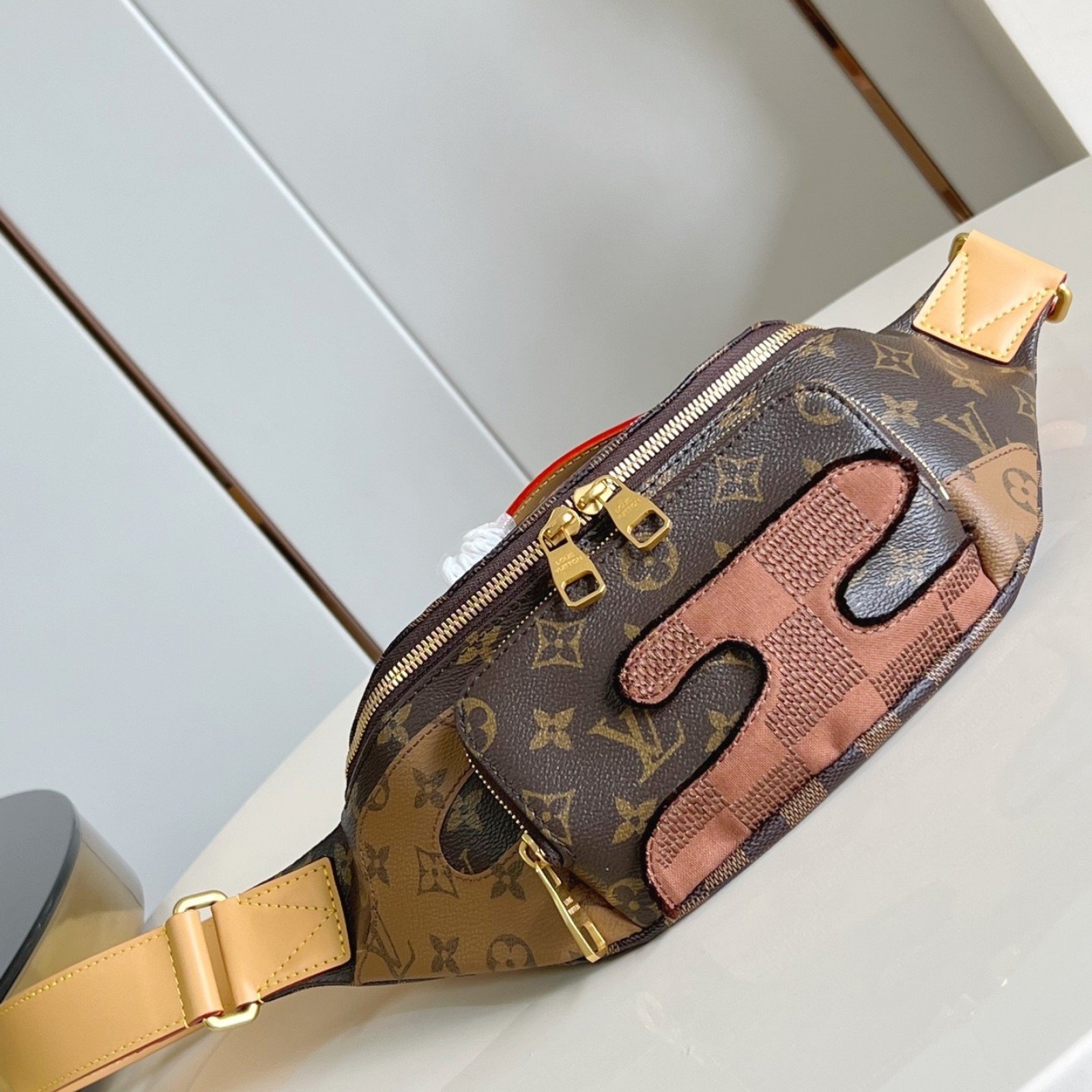 LV bag 179973 $184.25 USD