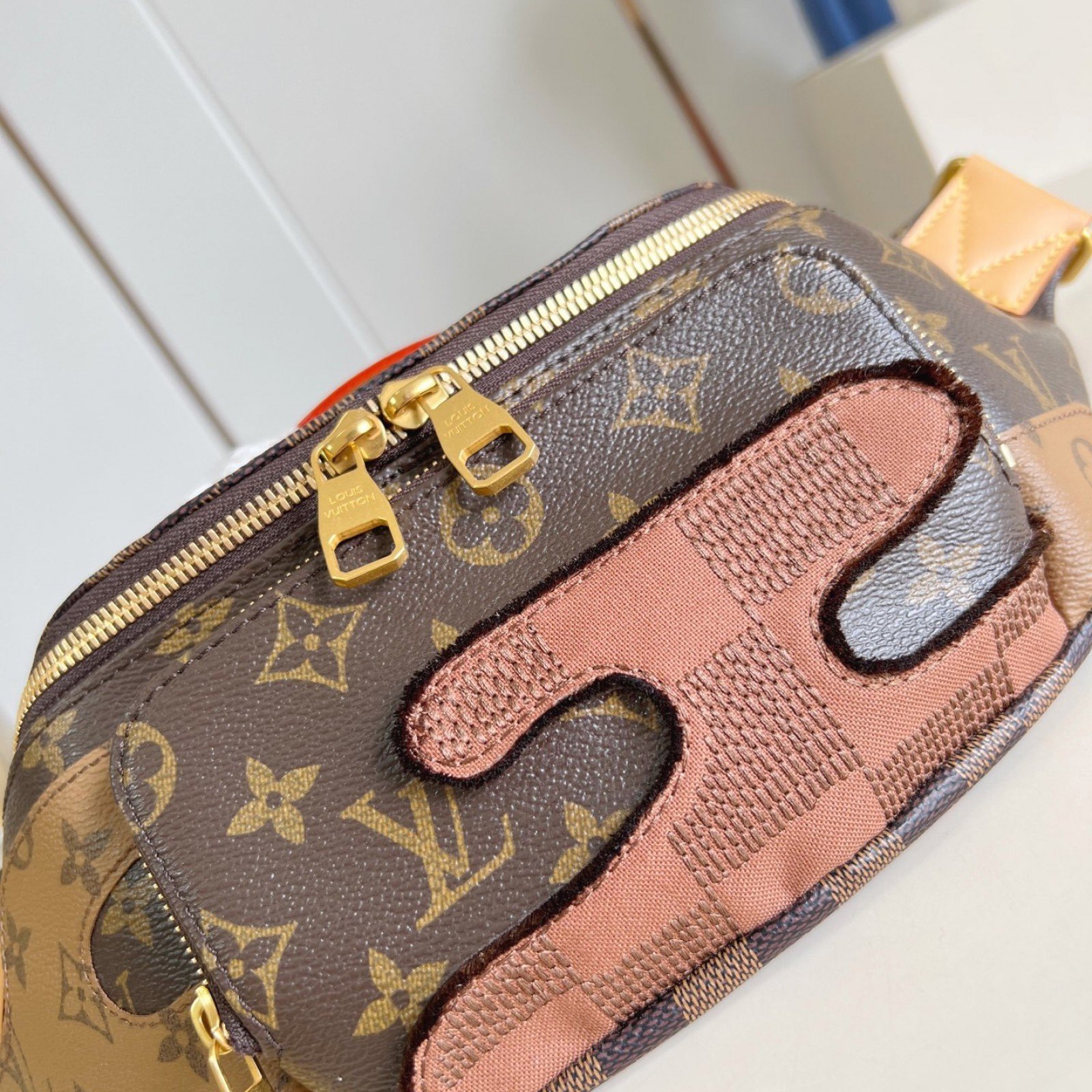 LV bag 179973 $184.25 USD