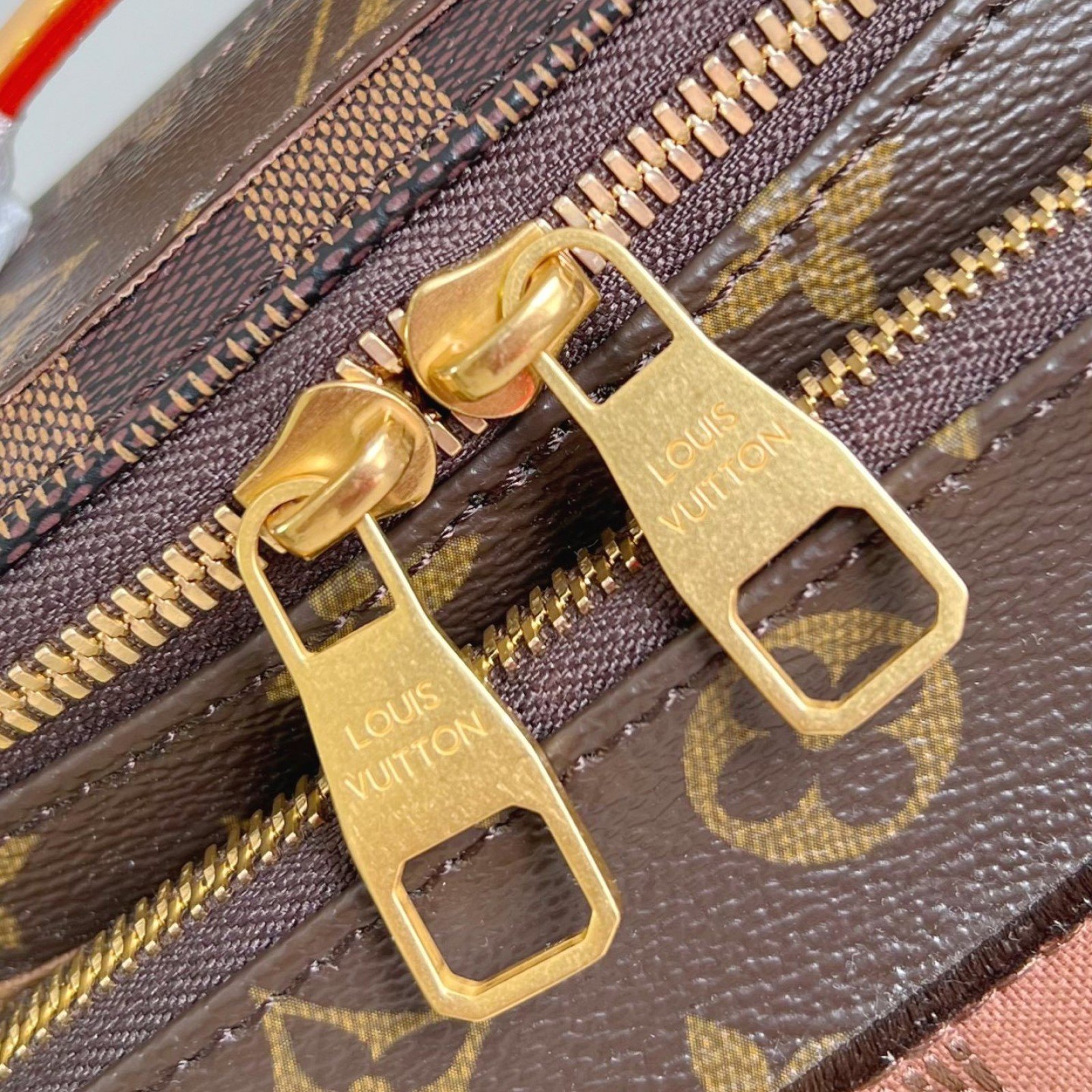 LV bag 179973 $184.25 USD