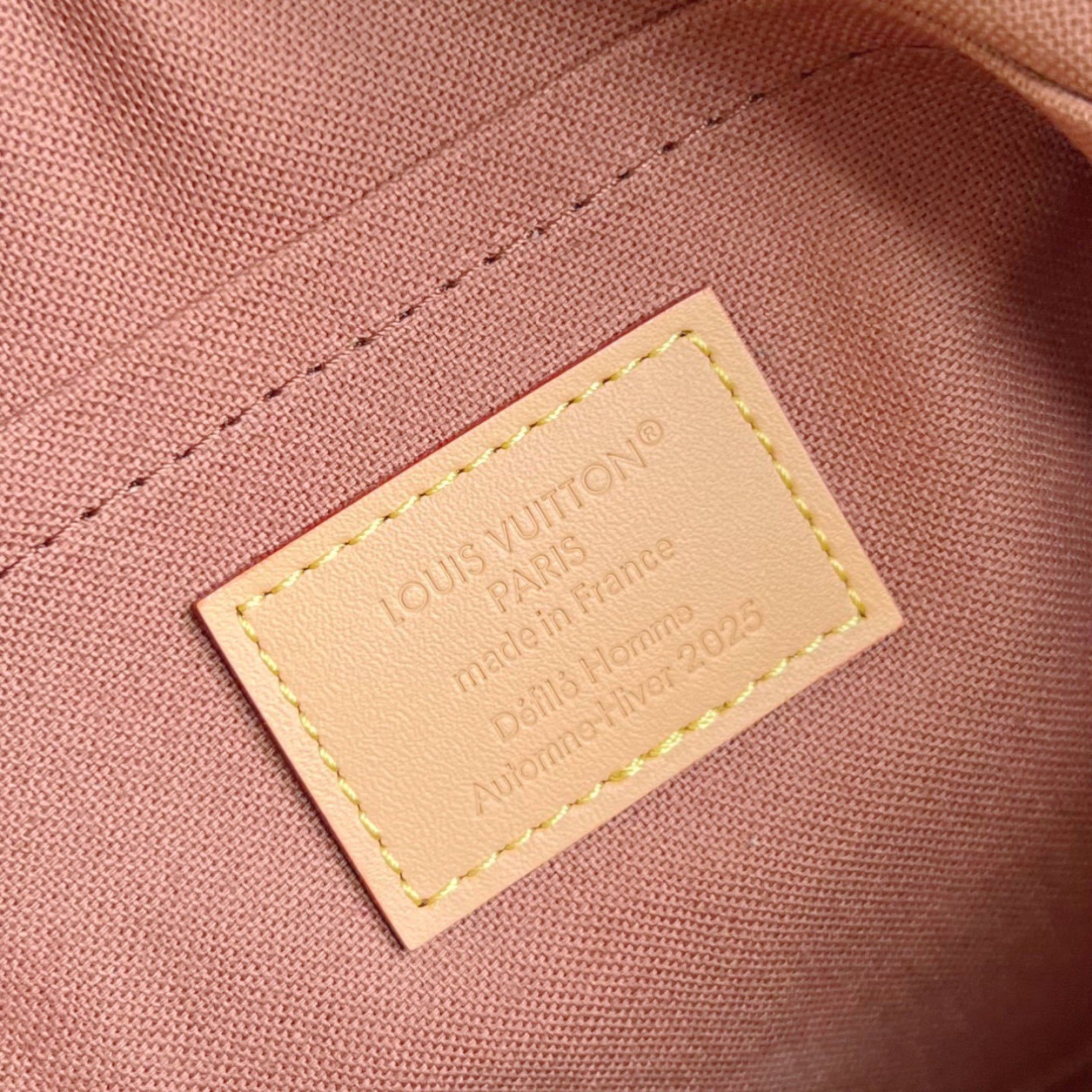 LV bag 179975 $206.25 USD