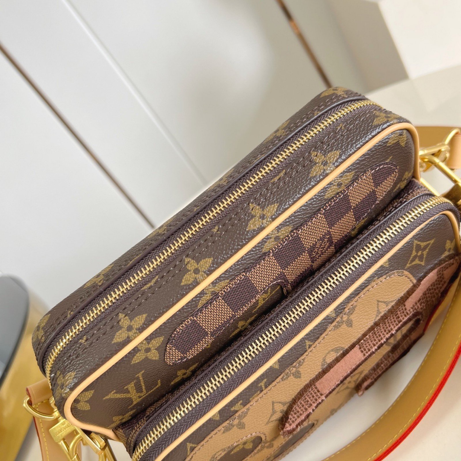 LV bag 179975 $206.25 USD