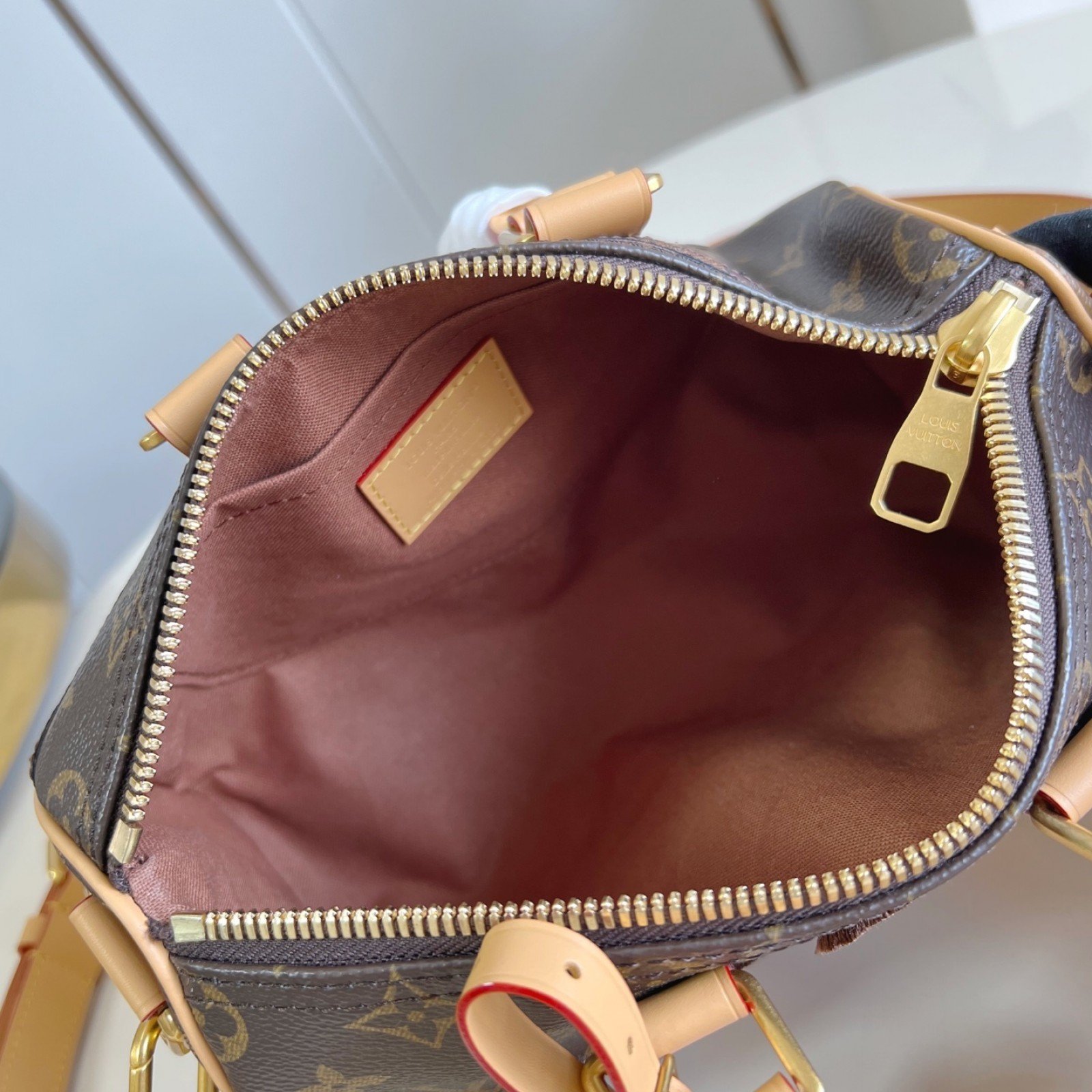 LV bag 179976 $206.25 USD