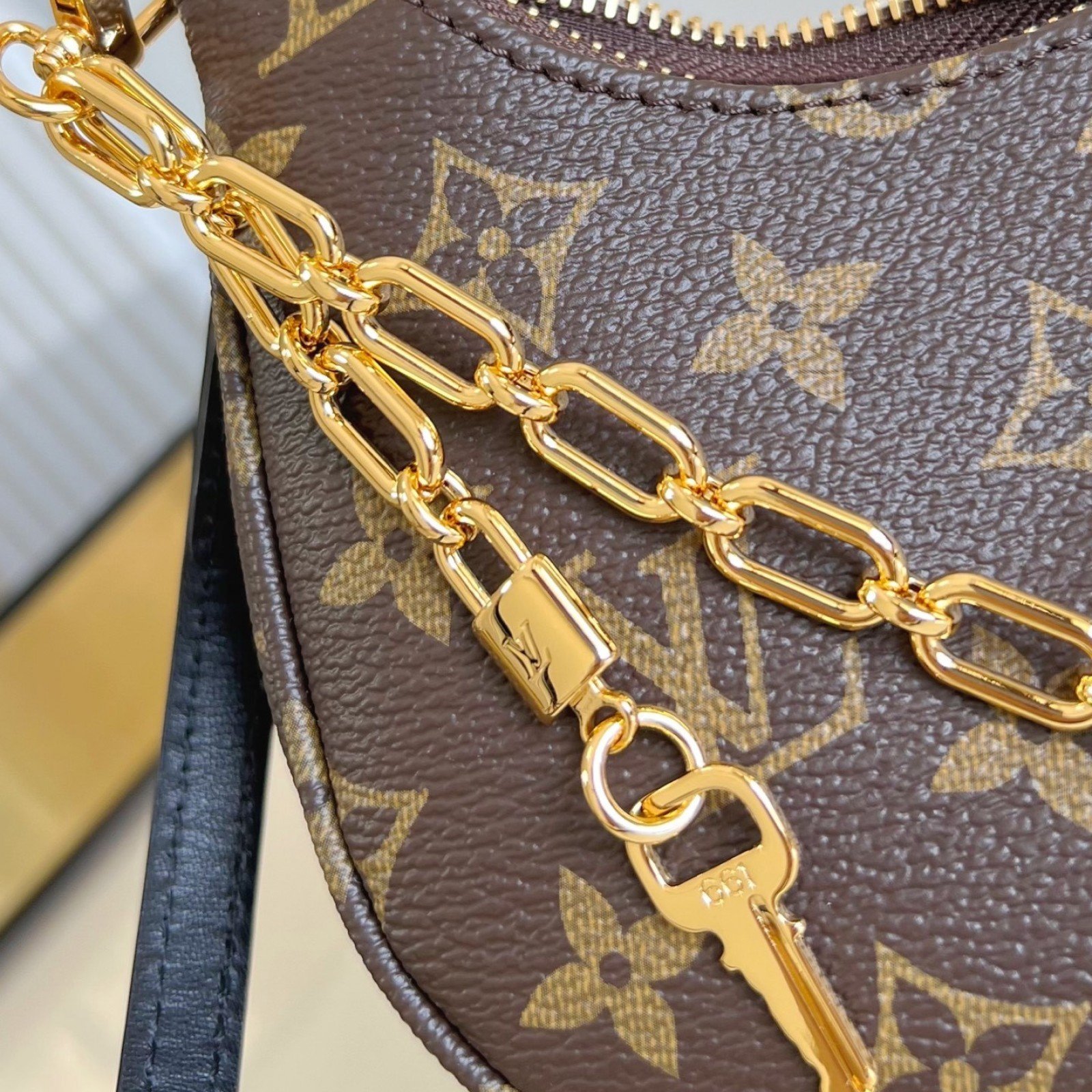 LV bag 179978 $165 USD