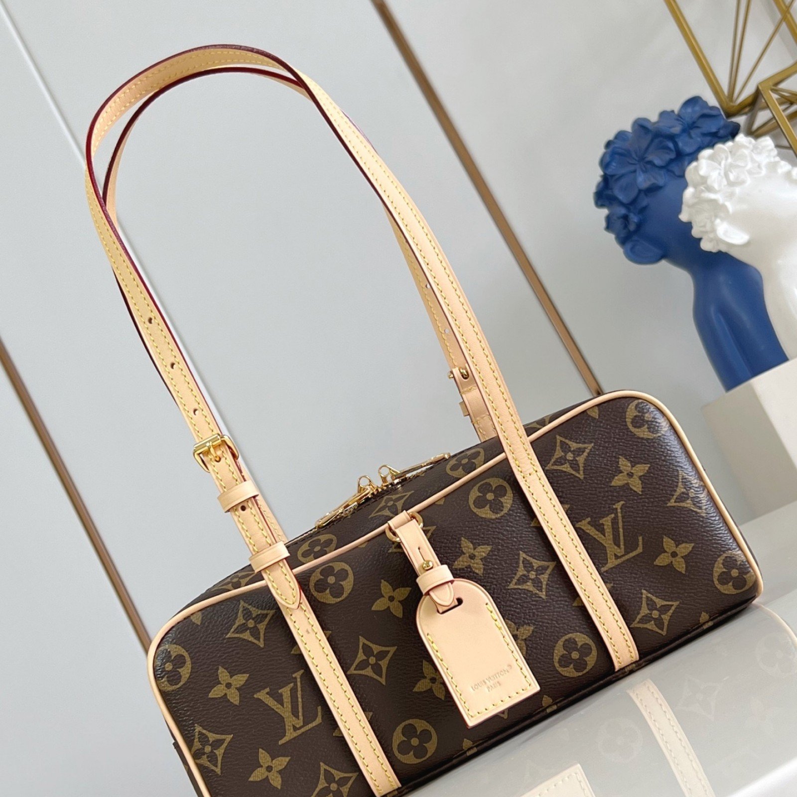 LV bag 179982 $165 USD