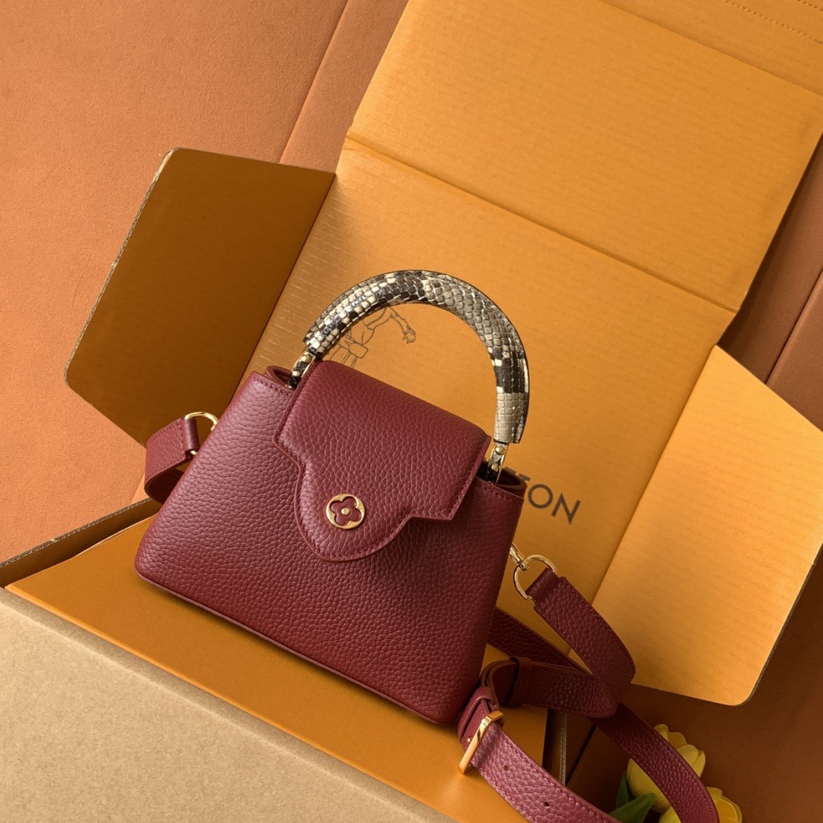 LV bag 179988 $401.5 USD