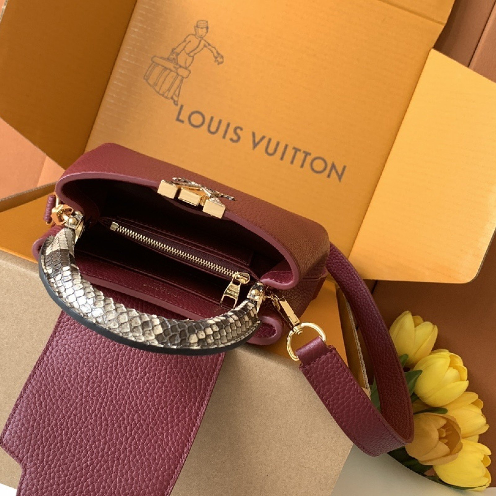 LV bag 179988 $401.5 USD