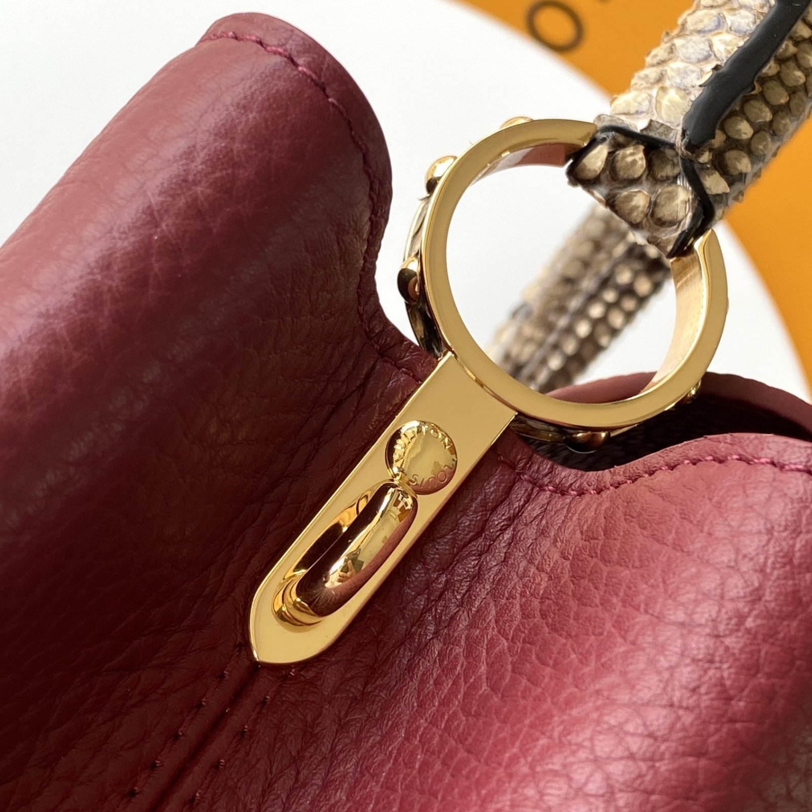 LV bag 179989 $462 USD
