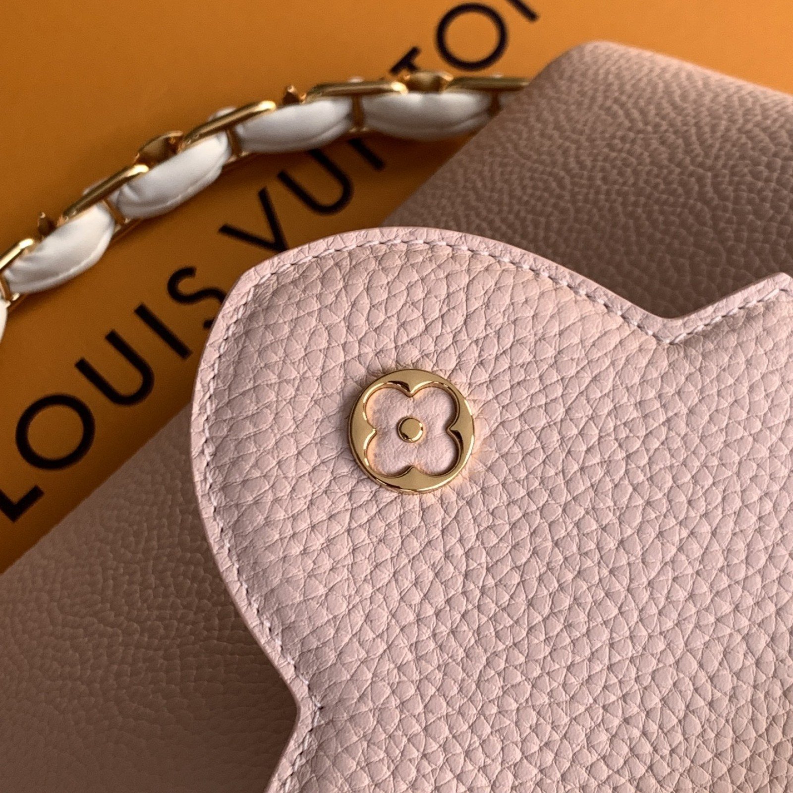 LV bag 179995 $481.25 USD