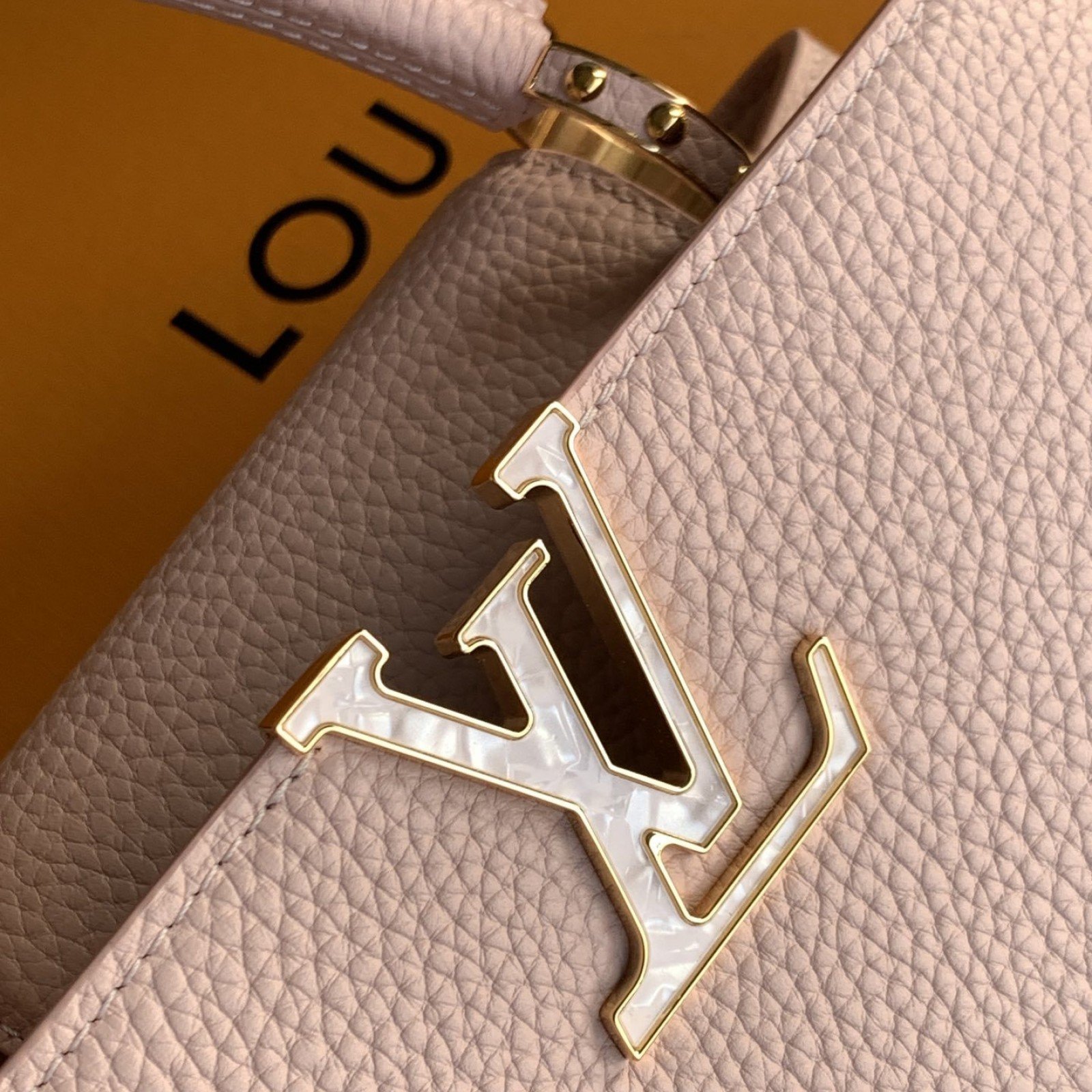 LV bag 179995 $481.25 USD