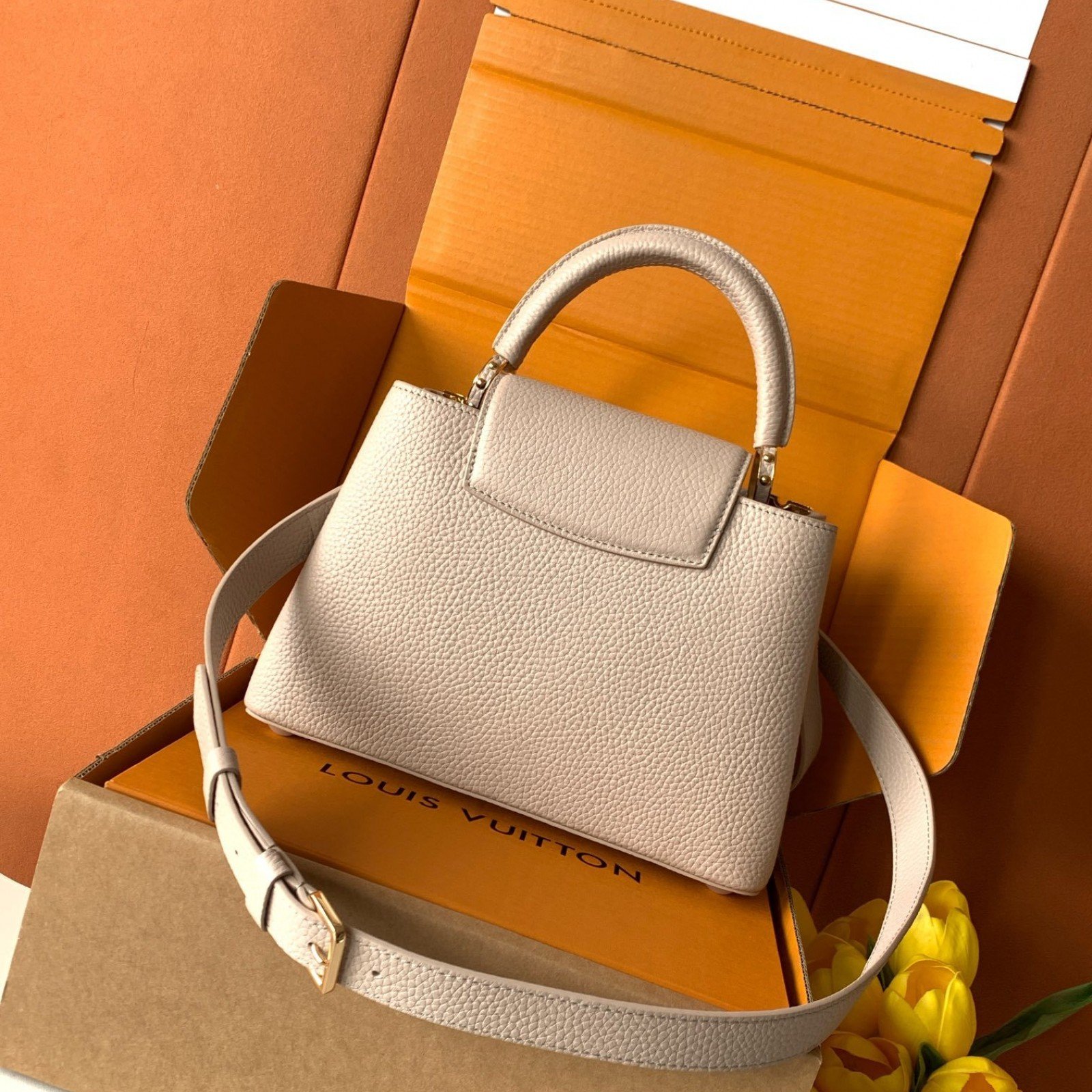 LV bag 180130 $398.75 USD