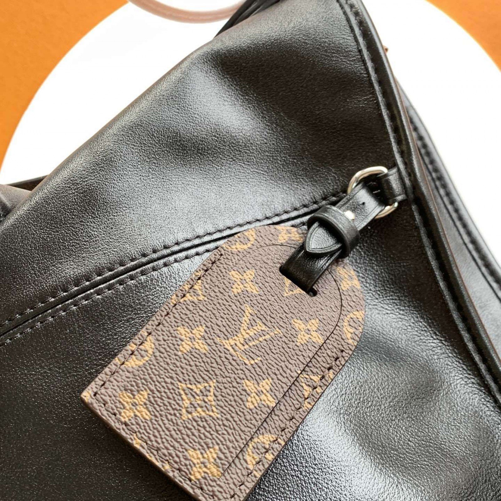LV bag 180142 $470.25 USD